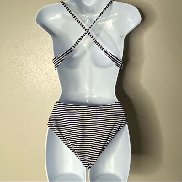Cupshe | NWT Navy/White Pinstriped Swimsuit - Picture 5 of 5